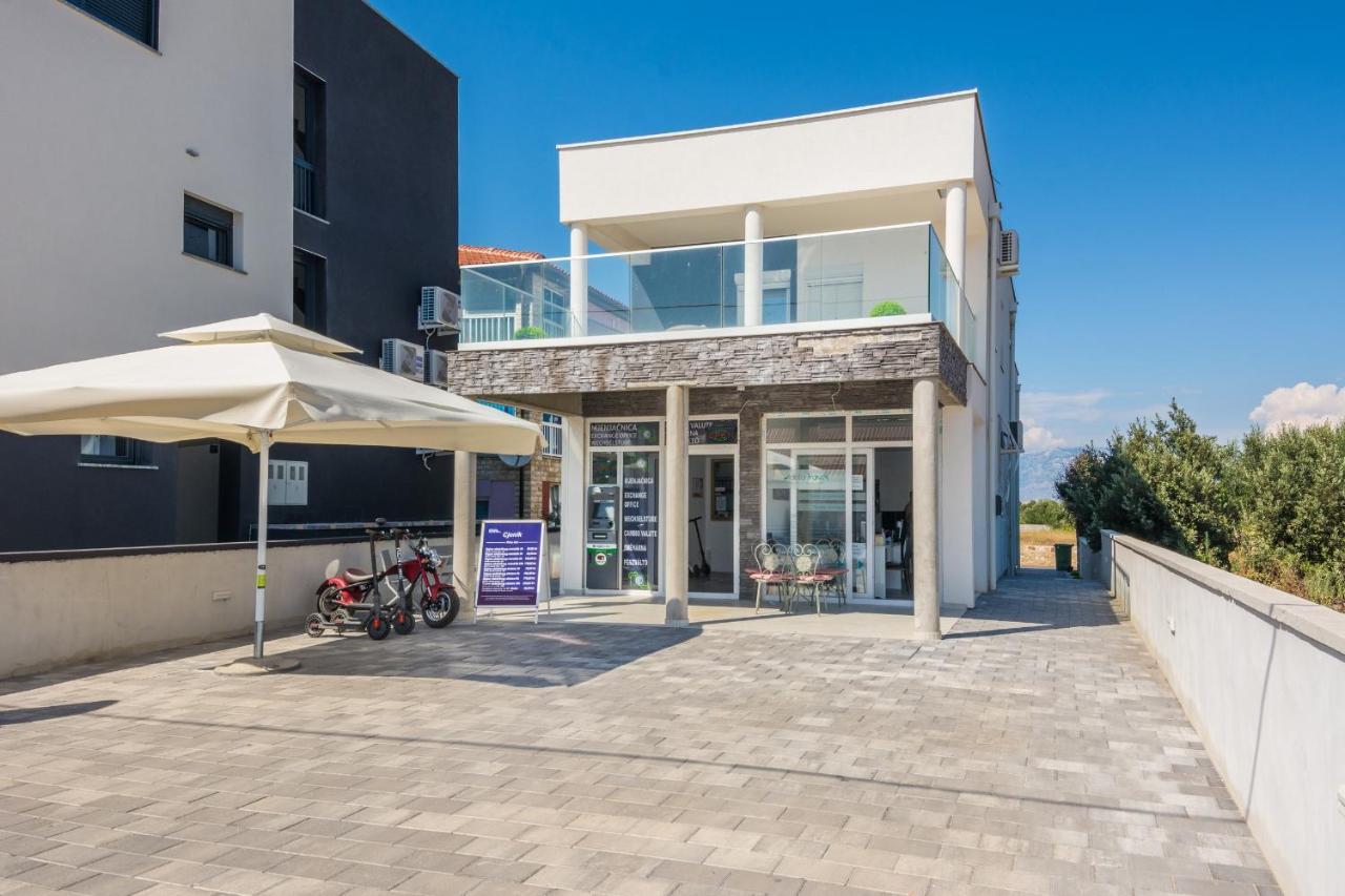 Apartments Krpan Vir Kültér fotó