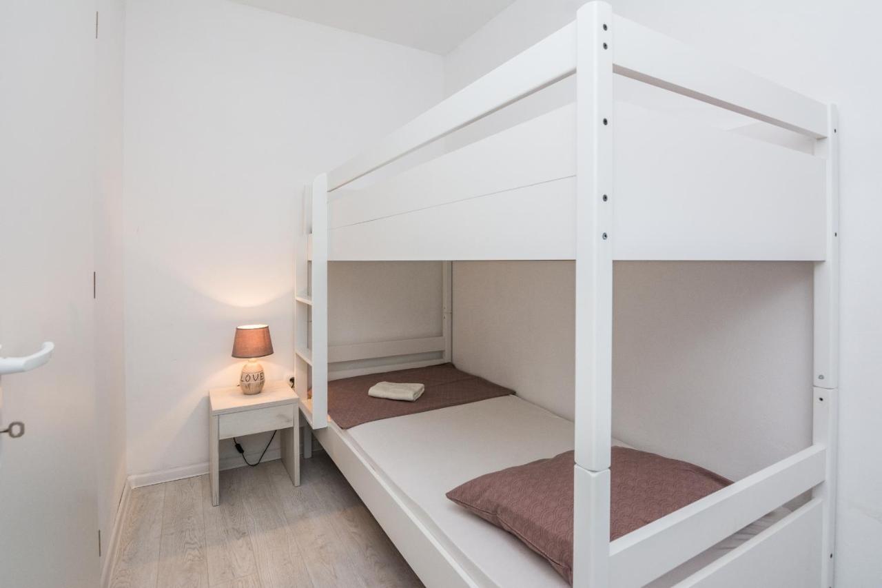 Apartments Krpan Vir Kültér fotó