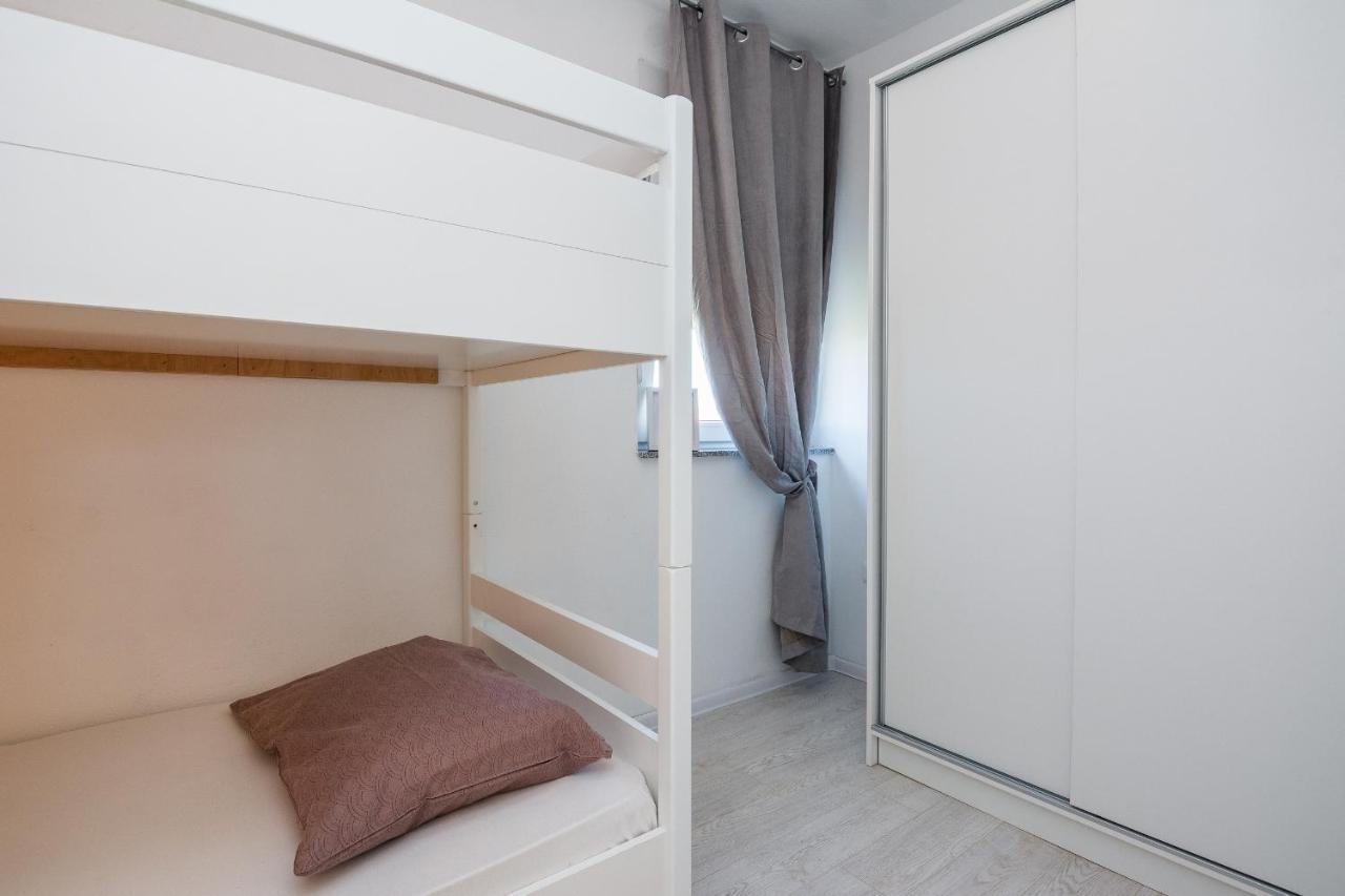Apartments Krpan Vir Kültér fotó