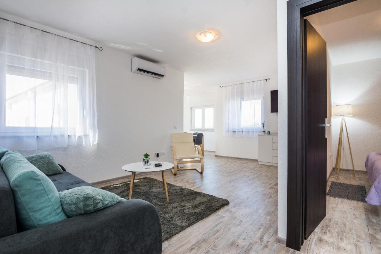 Apartments Krpan Vir Kültér fotó